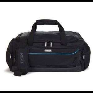 Rise Duffle Bag EUC